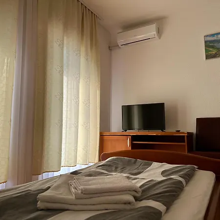 ホテル Wellness & - Oaza 4*